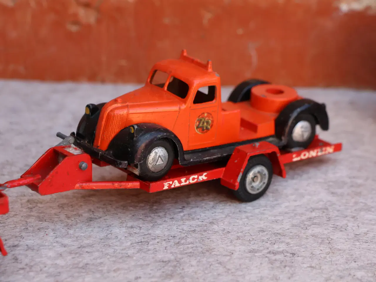 Billede 8 -  4 Stk Gl Tekno udryknings lastbiler + autotrailer