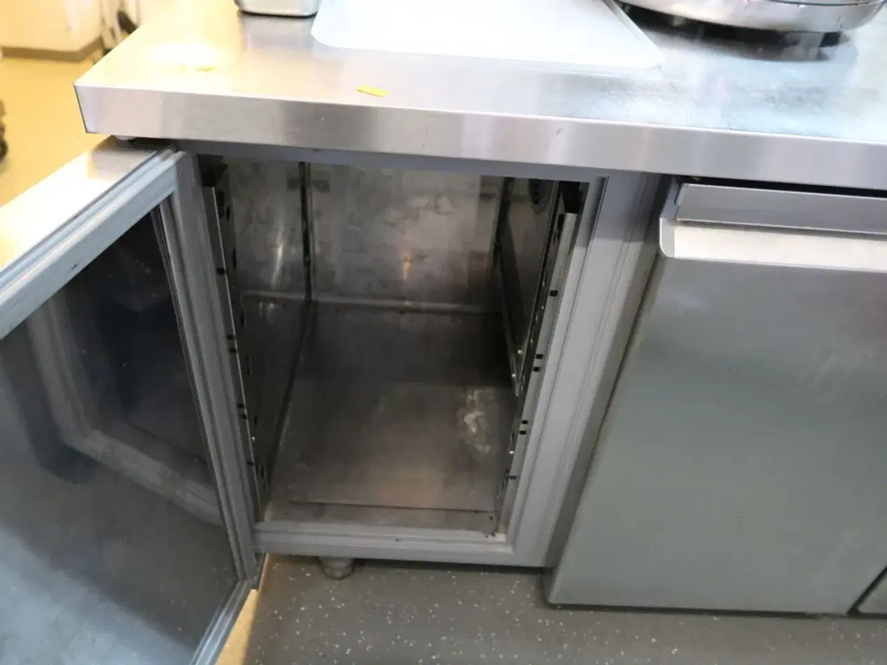 Billede 7 - Kølebord INTERLUX CGN3-MT-DZ-6D-R290