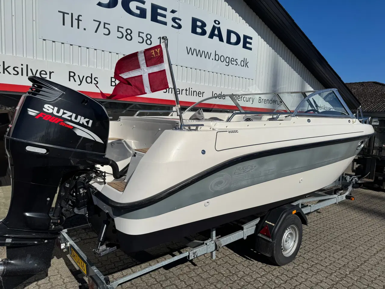 Billede 2 - 200 DC med 150 HK Suzuki-EFI 4 takt - udstyr