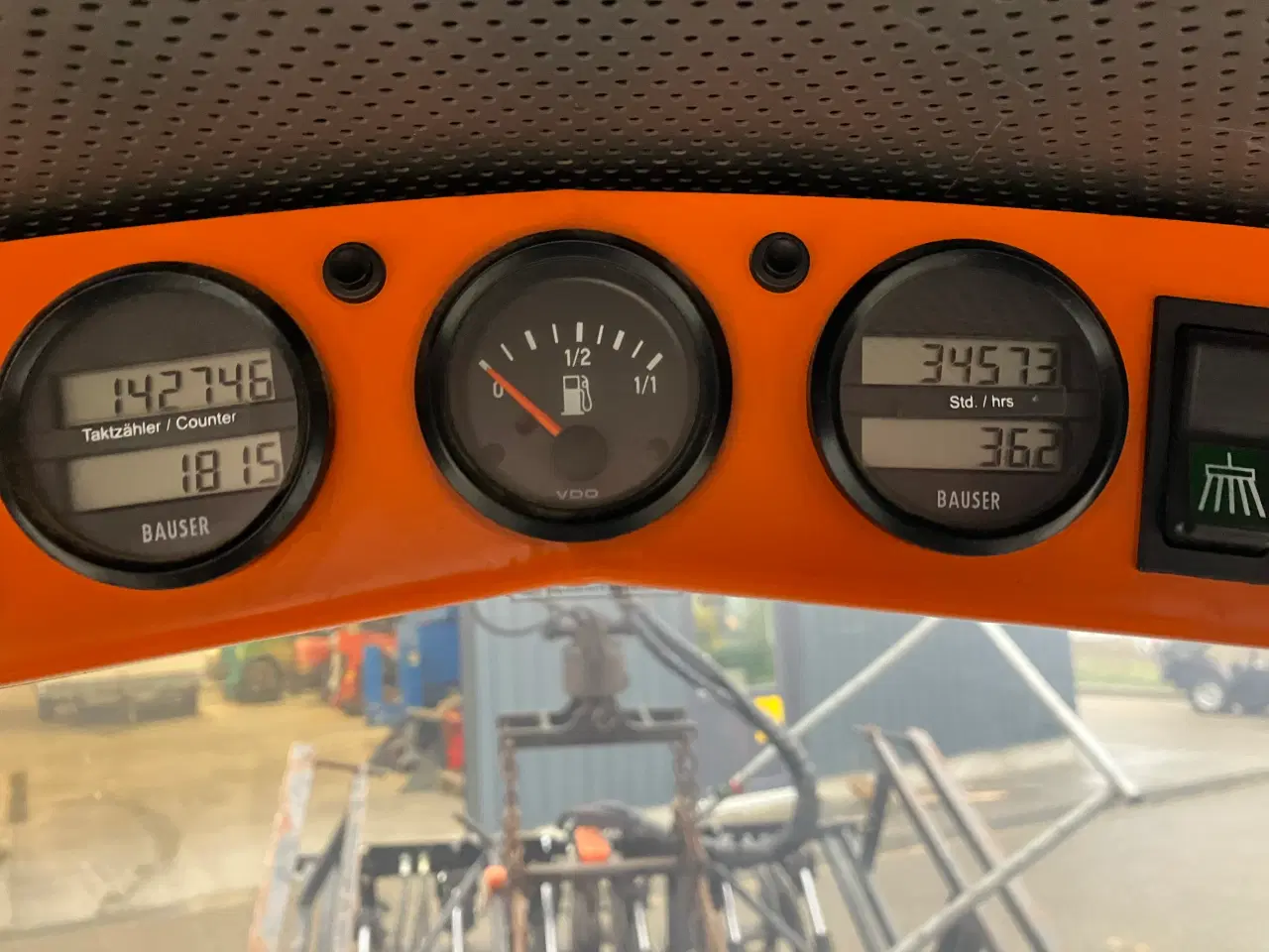 Billede 17 - Optimas H88 Velkørene Fliselægger 3400 timer