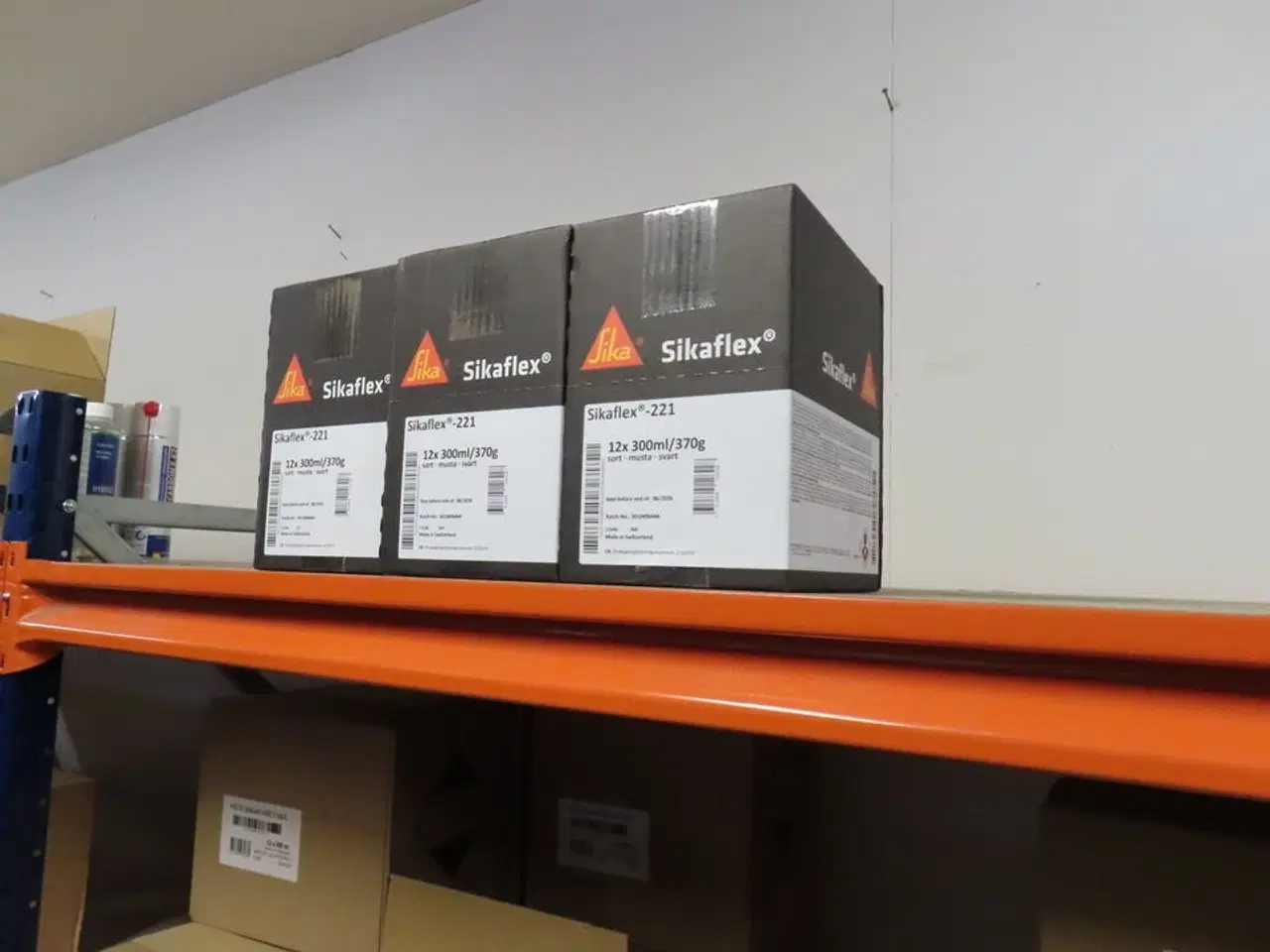 Billede 5 - Stort parti sikaflex og tilsætningsstoffer