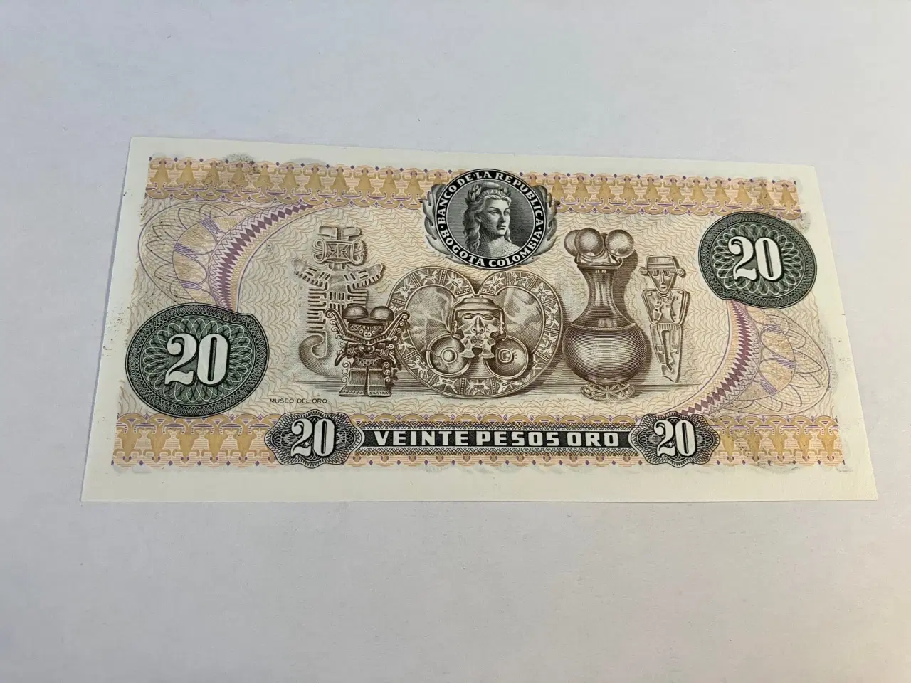 Billede 2 - 20 Pesos Colombia 1983