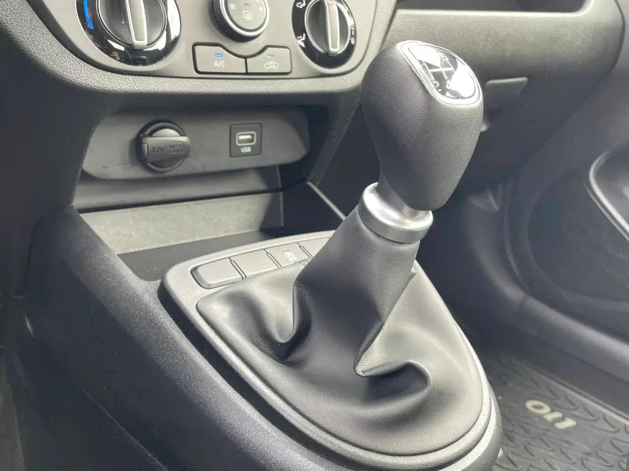 Billede 18 - Hyundai i10 1.0 Essential – Veludstyret, økonomisk