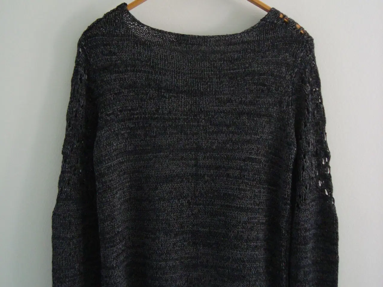 Billede 3 - Sweater - Str. 40 / Large