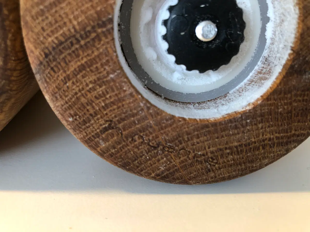 Billede 7 - Salt og peber sæt fra Nuance, lavet i egetræ