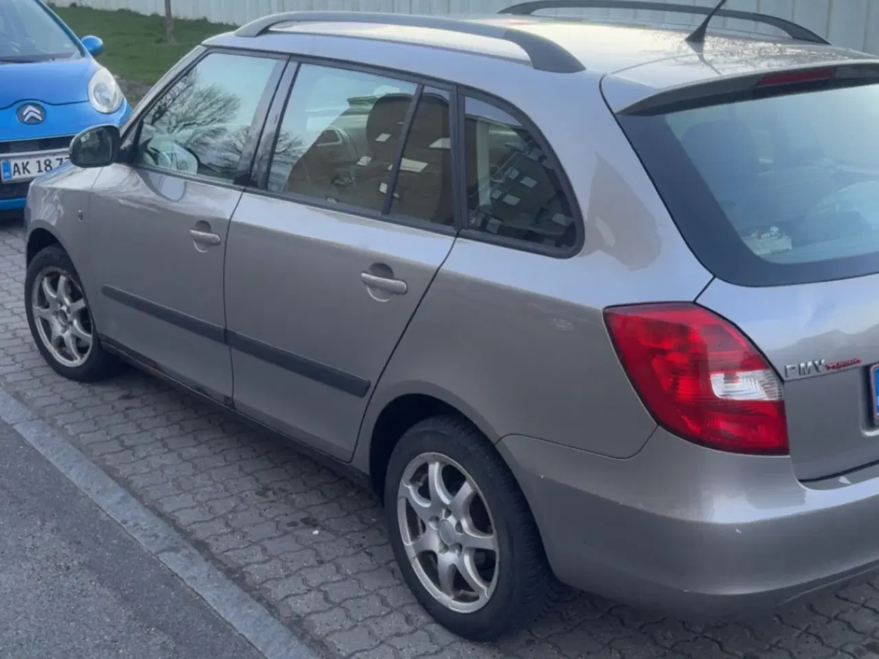 Billede 2 - Pålidelig bil 1.9 td