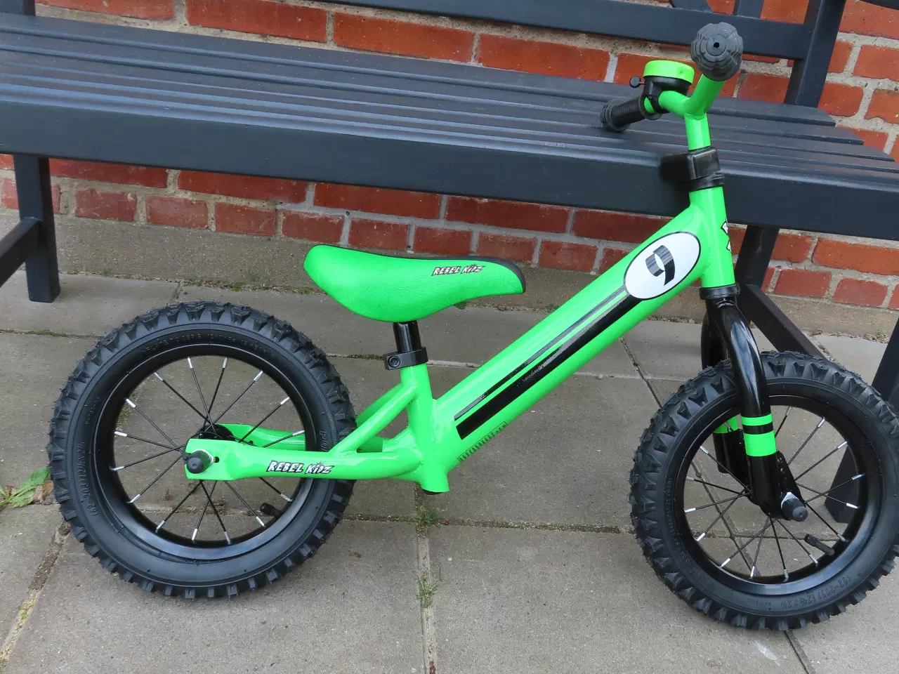 Billede 3 - HELT NY Rebel Kidz løbecykel 1 - 4 år - 12 tommer