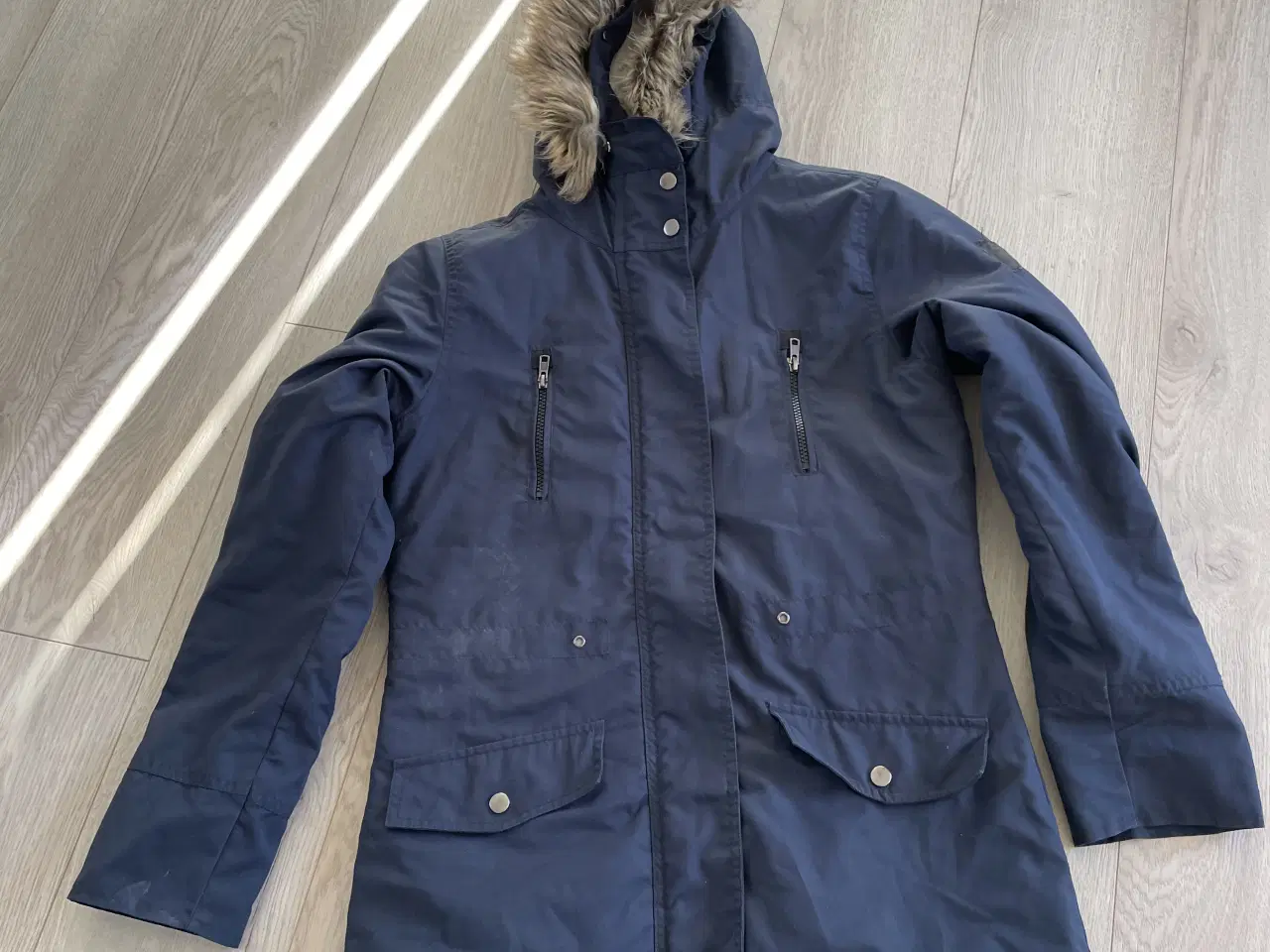 Billede 1 - Blå pigejakke med hætte, str 16