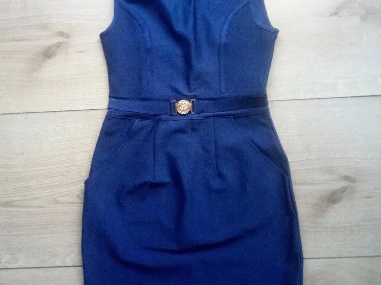 Billede 1 - Kjole str XS/Lille S