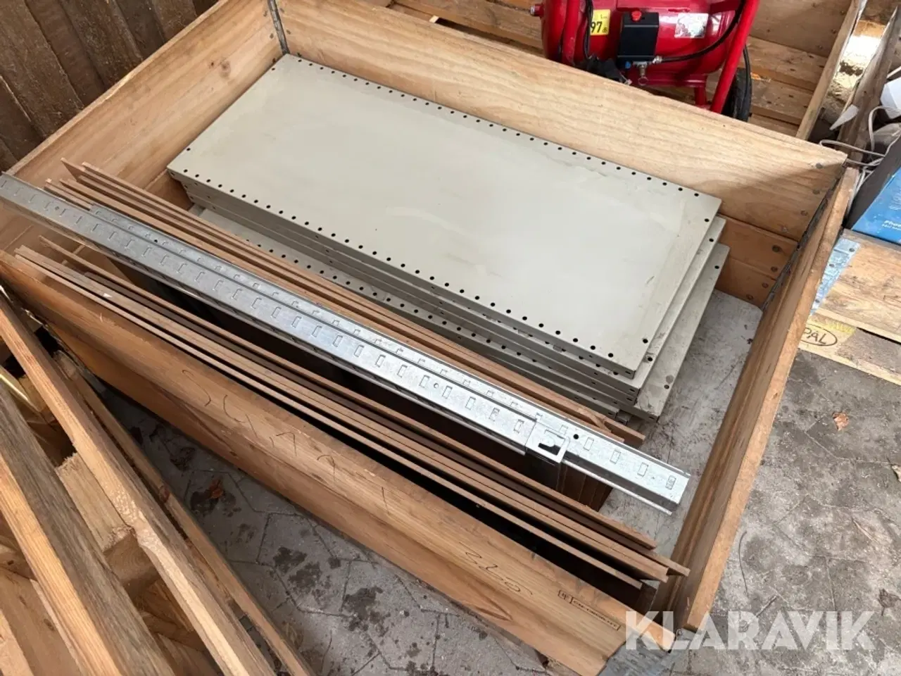 Billede 2 - Hylder og skinner - 1 palle