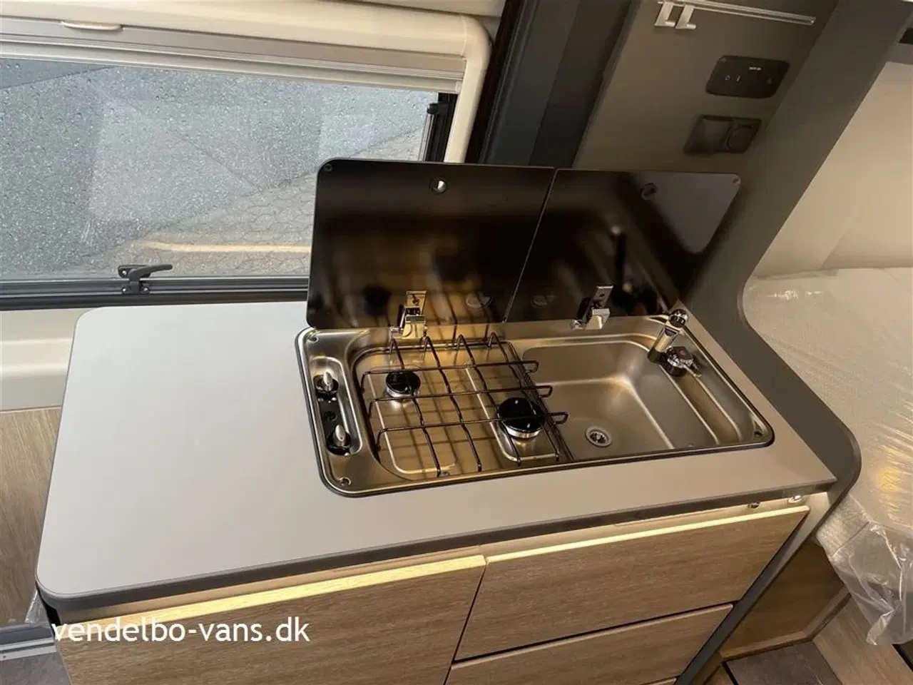 Billede 15 - 2024 - Dethleffs Globetrail CVD 600 ER Advantage   Korteste model med enkeltsenge - årets CamperVan 2024