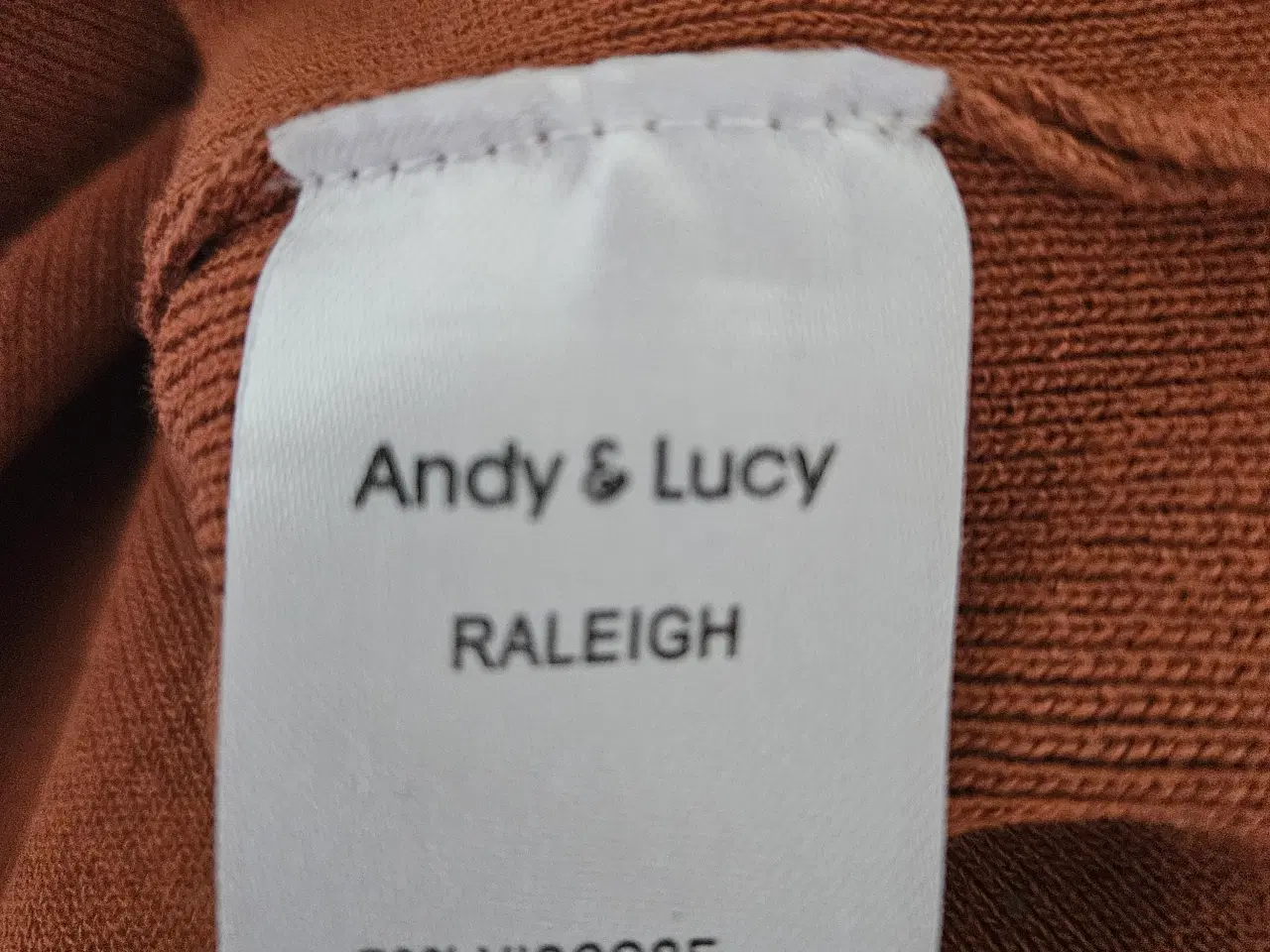 Billede 4 - BETTY LONDON RALEIGH-KAMEL TOP 