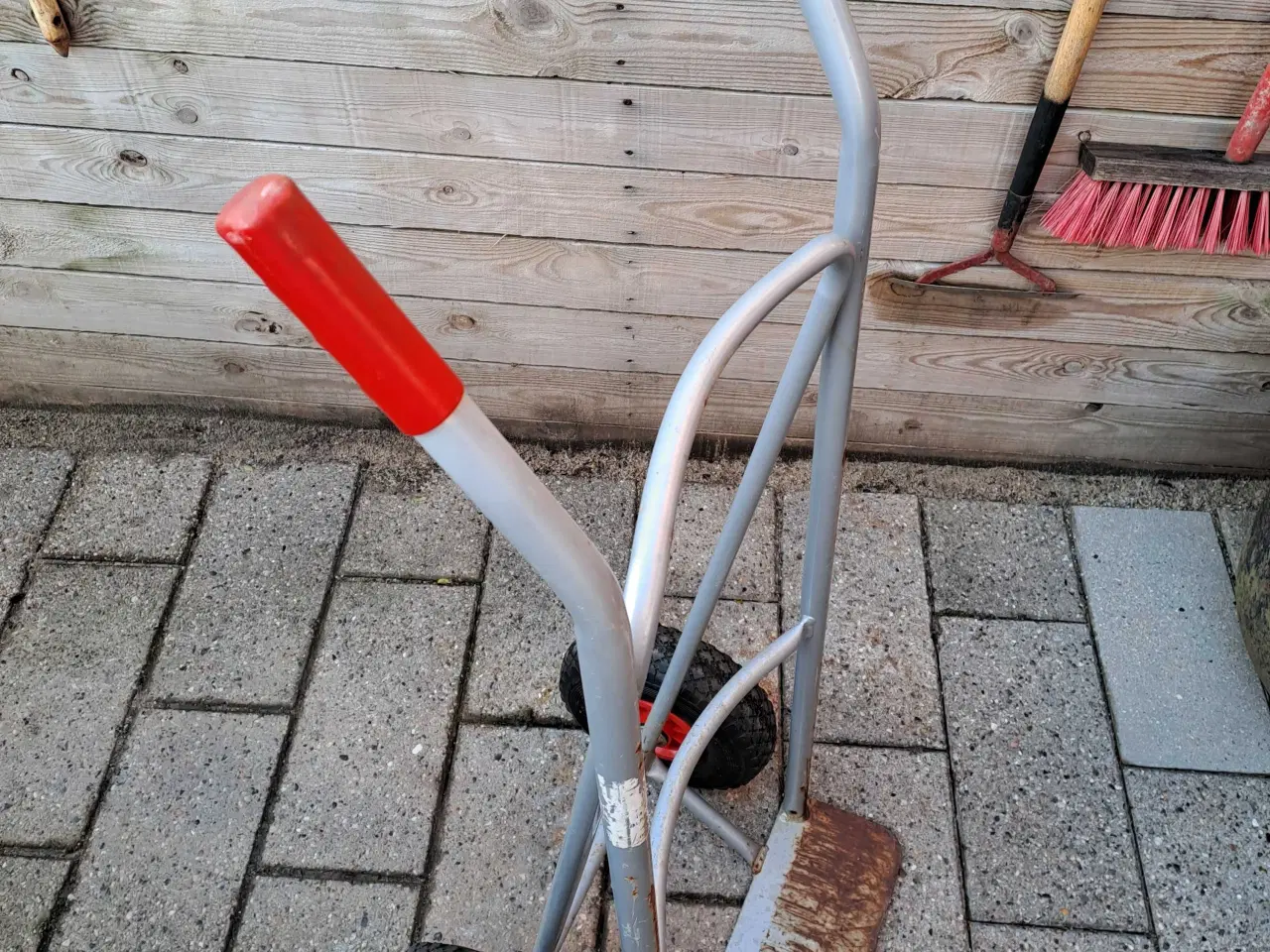 Billede 1 - Sækkevogn GRÅ.