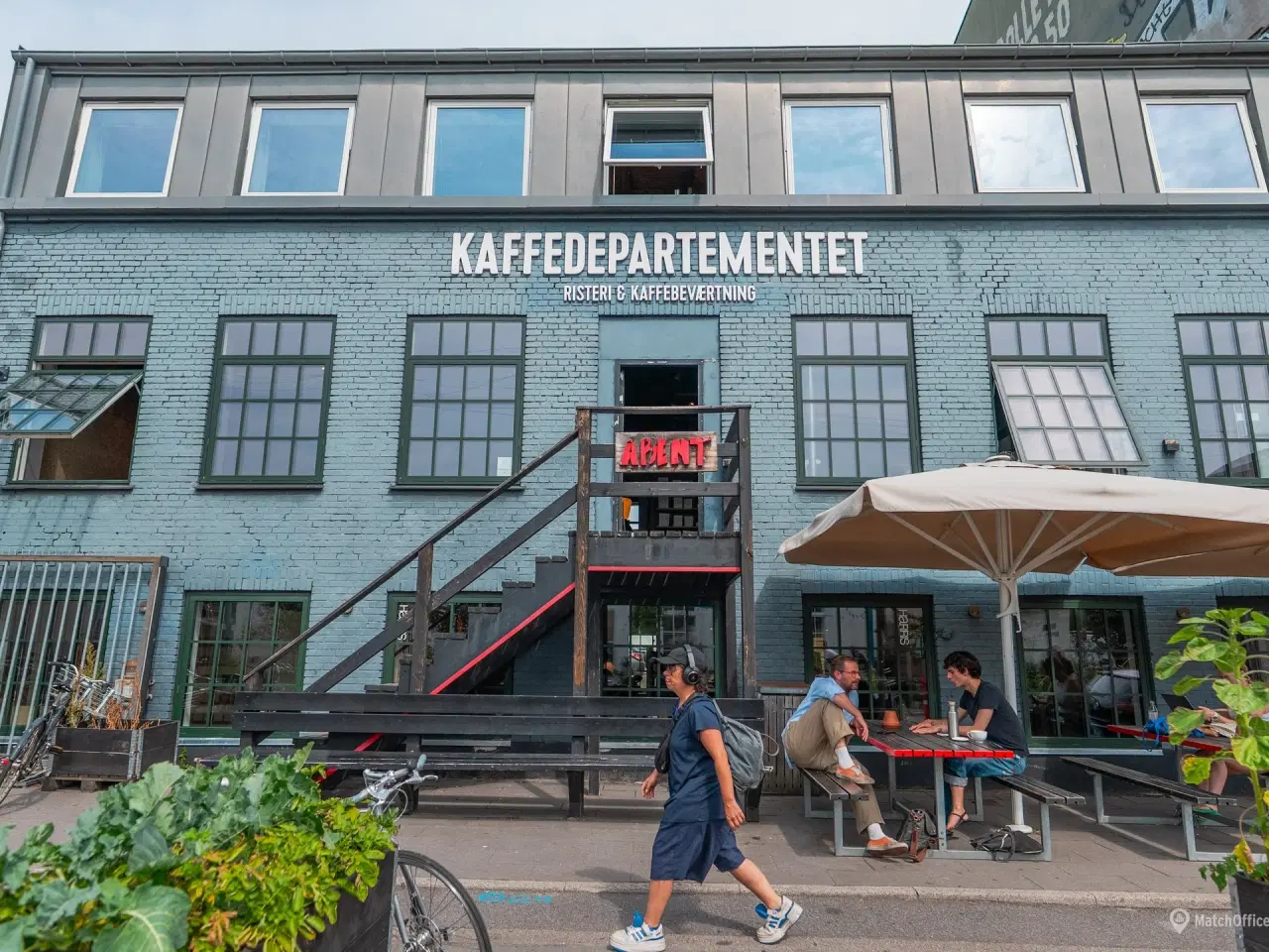 Billede 13 - Gennemført kontordomicil med rå detaljer