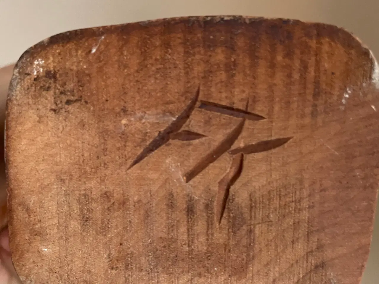 Billede 4 - Frihed Knudsen træ figur 