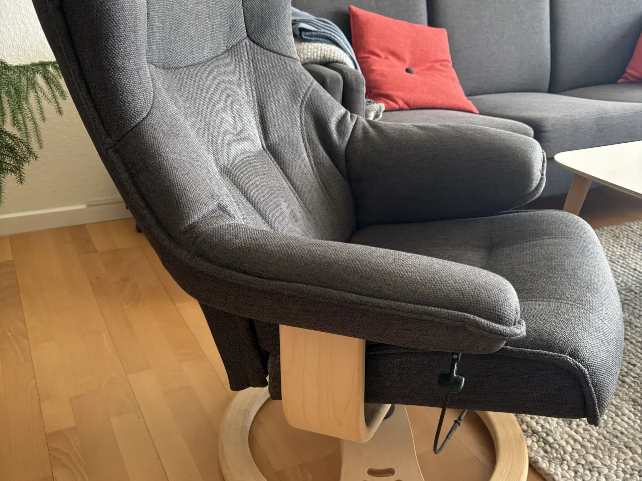 Billede 1 - 2 Sorø Swing lænestole inkl. 2 skamler