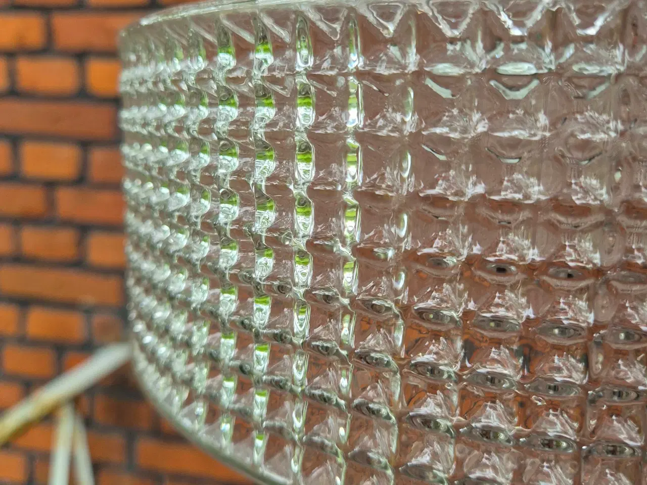 Billede 8 - Smuk retropendel i klart presset glas 