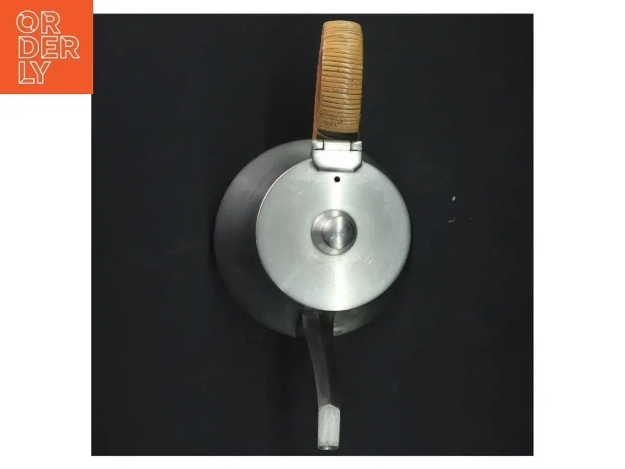 Billede 6 - Støbt kande i tin med træhåndtag (str. 20 cm)