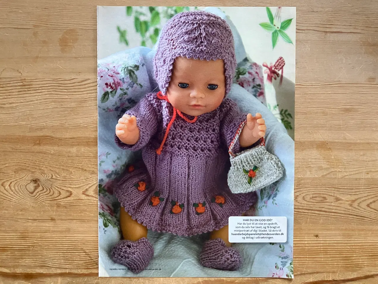 Billede 1 - Yndig strikket kjole m.m. til Baby Born