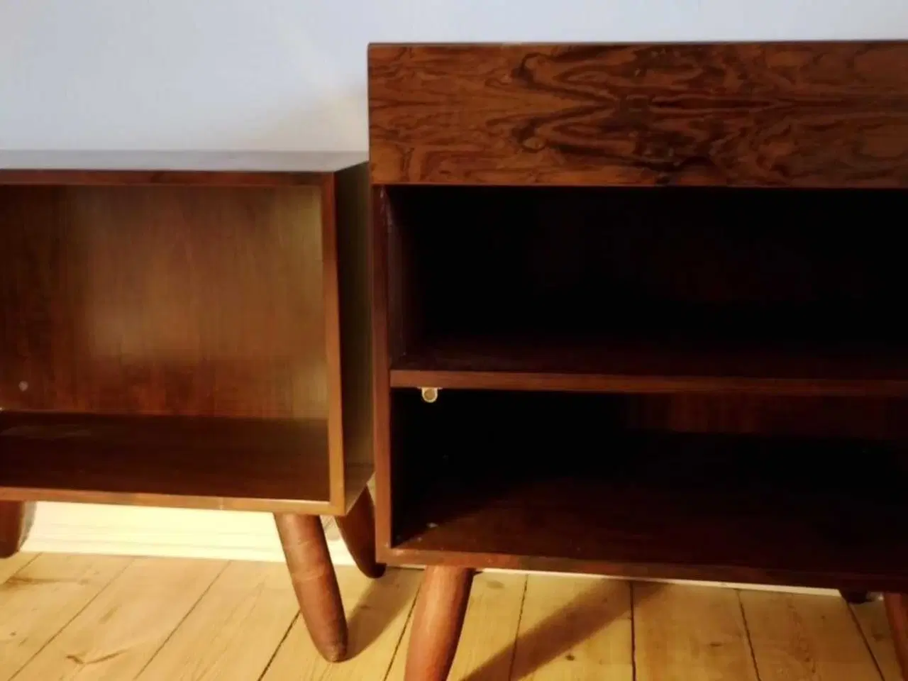 Billede 4 - Palisander skænk og reol i et sæt.