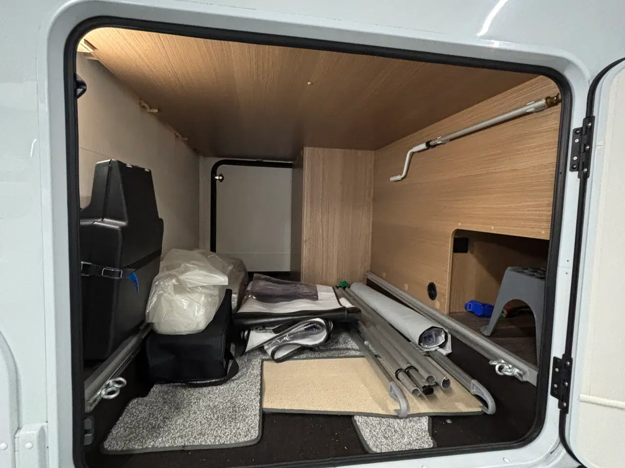 Billede 4 - Autocamper til salg - Carado I449 Edition 15