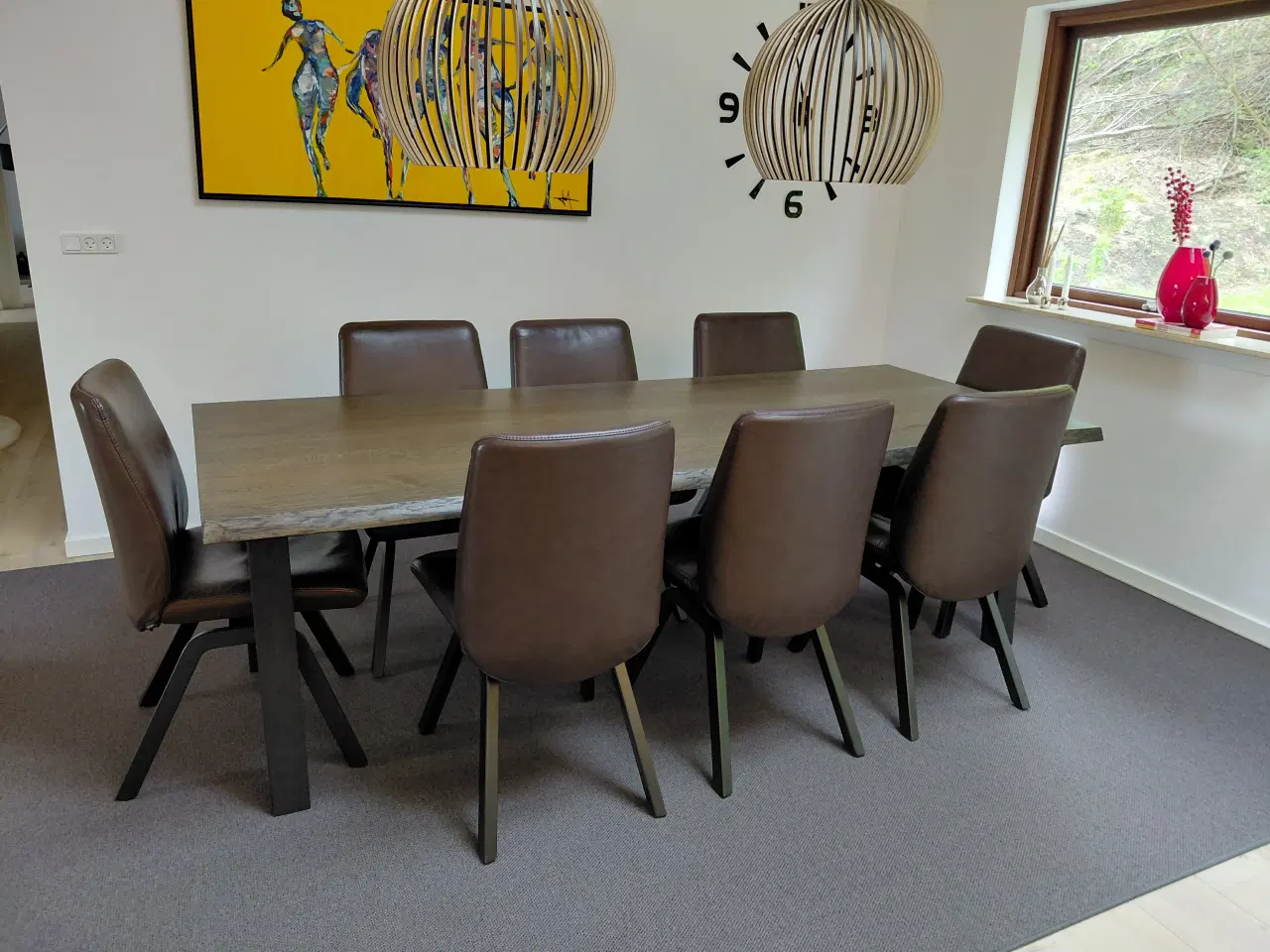 Billede 1 - Spisebord i Massivt egetræ med 8 Stressless stole