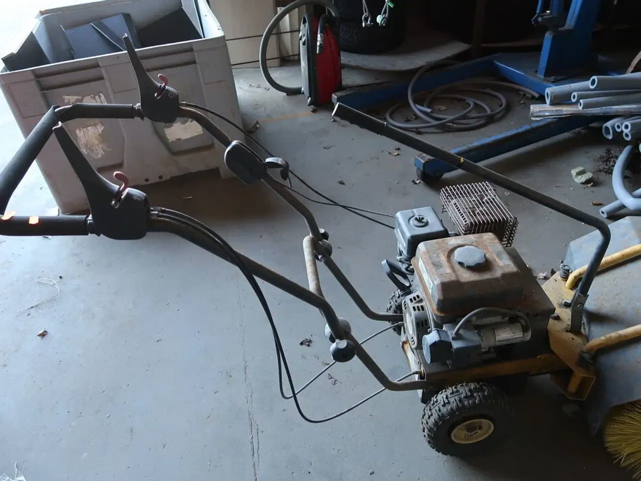 Billede 7 - Fejemaskine