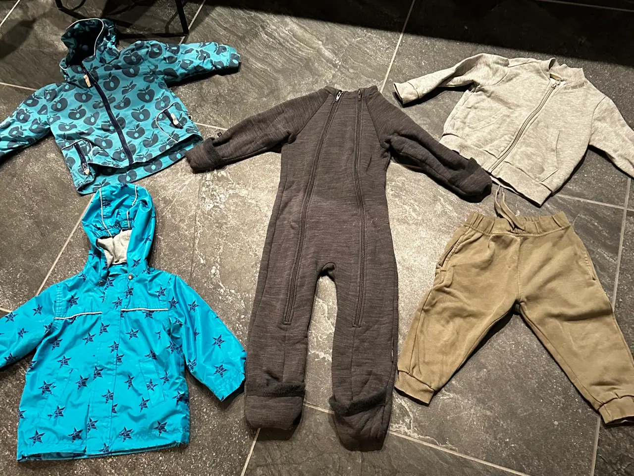 Billede 1 - Wool baby suit, fleecedragt.