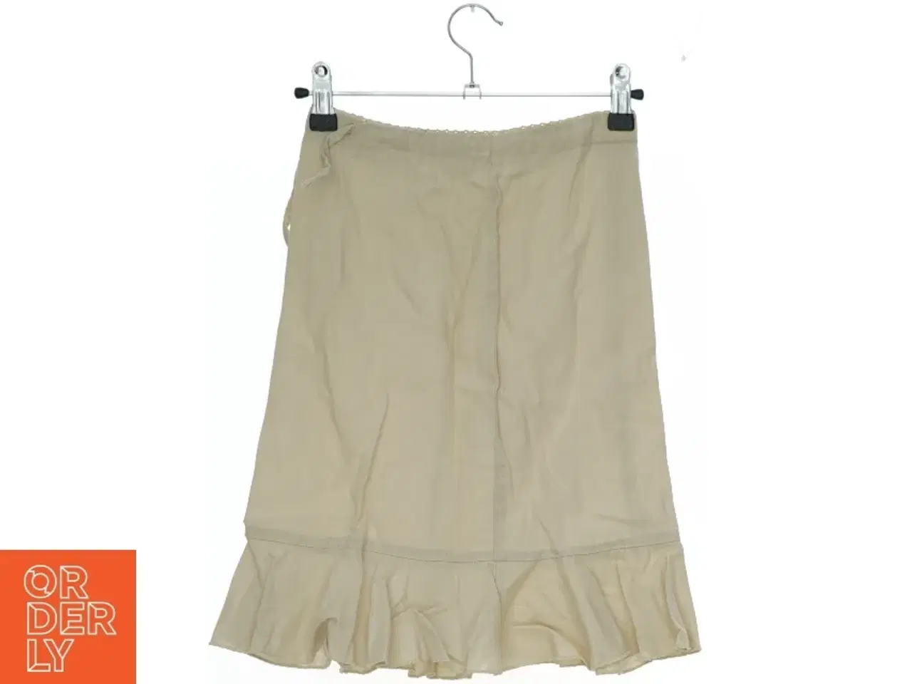 Billede 2 - Beige nederdel med flæsekant fra Pretty Sille (str. 122)