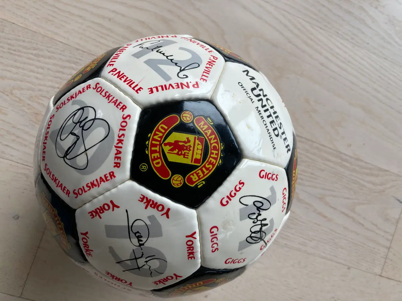 Billede 4 - Manchester United fodbold 1998-1999 med autografer