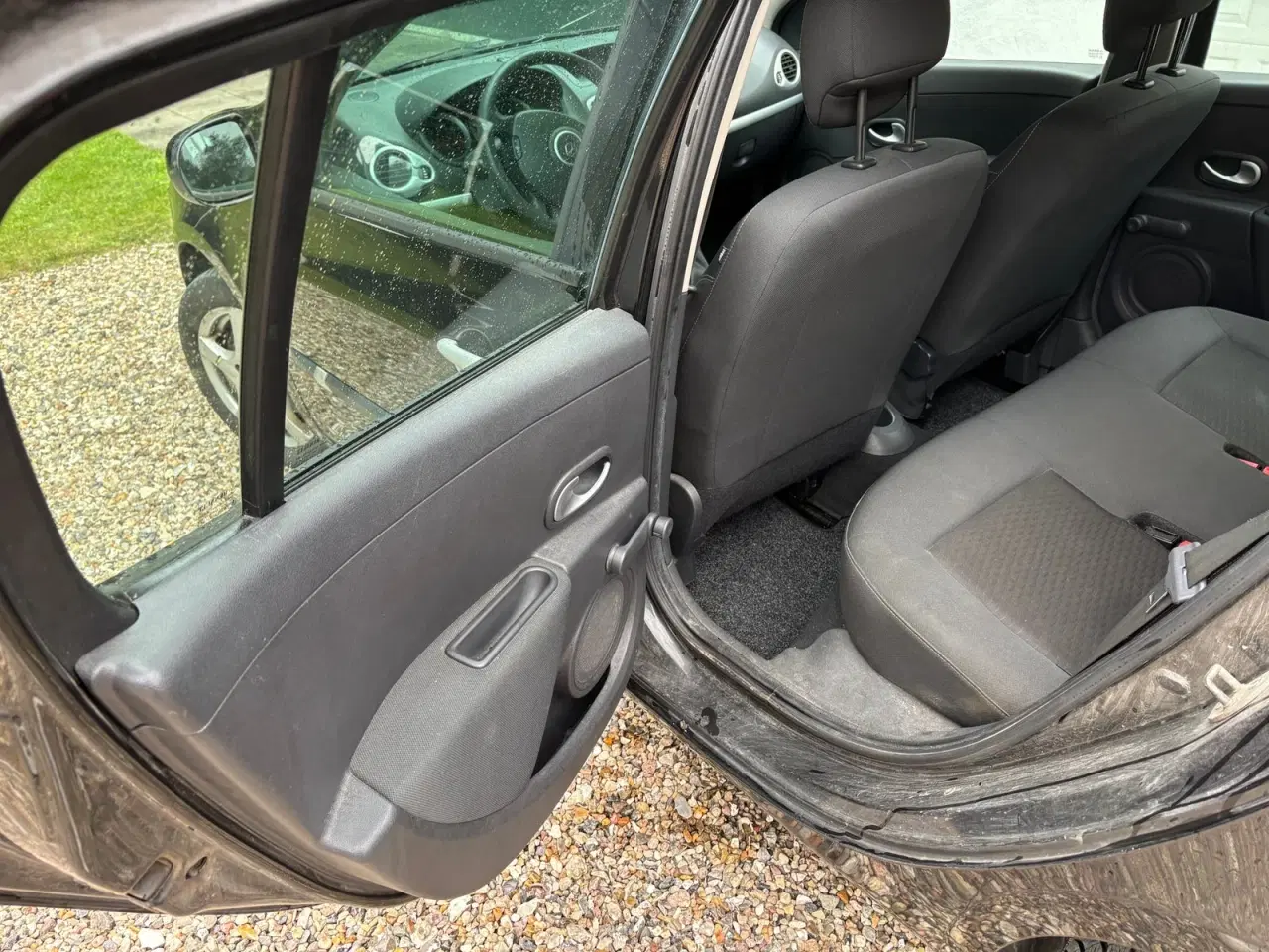 Billede 16 - Renault Clio III 1,2 16V Authentique