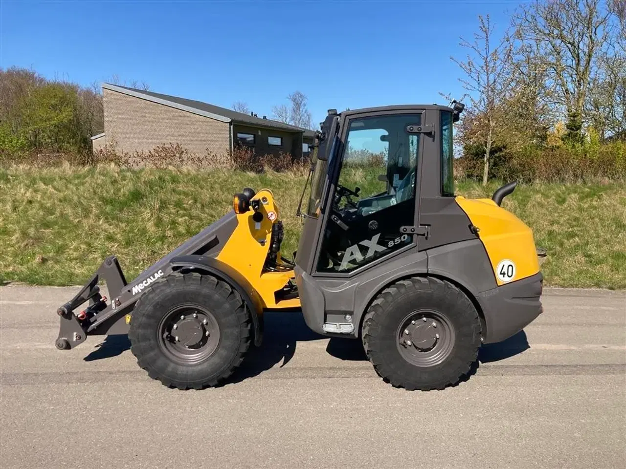 Billede 2 - Mecalac AX 850 Monobom med hydraulisk hurtigskift