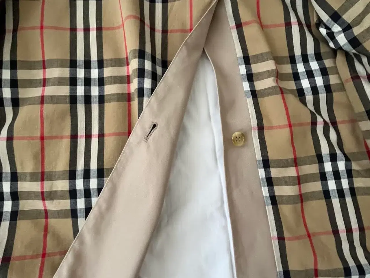 Billede 3 - BURBERRY Trench coat, vintage, velholdt. Str. M/ L