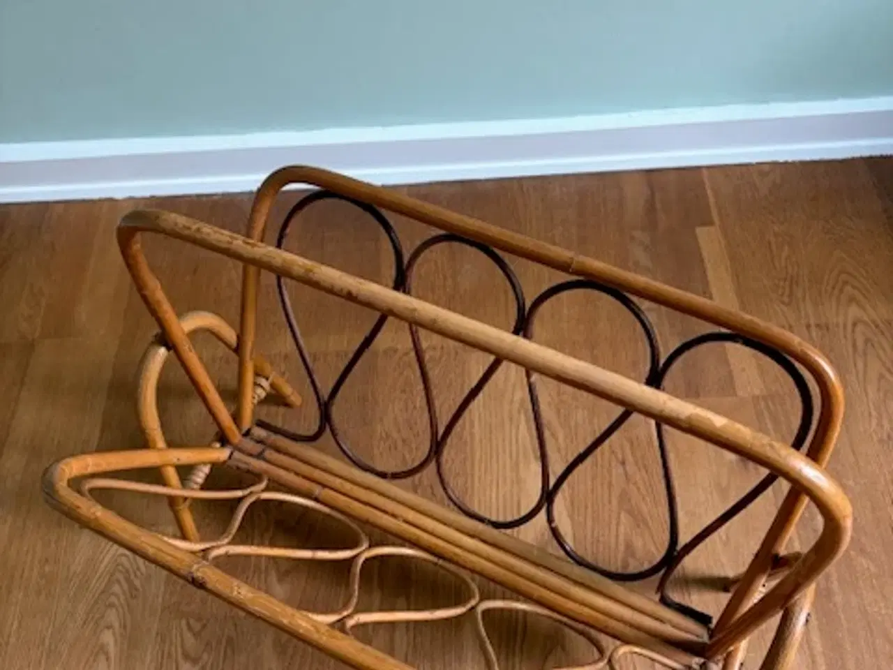 Billede 4 - Magasinholder i flet bambus