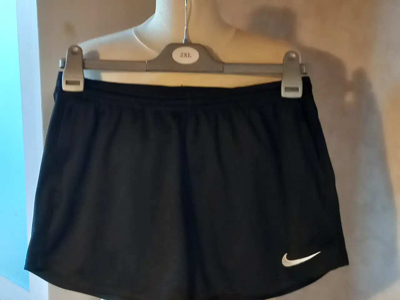 Billede 2 - Nike shorts str M 