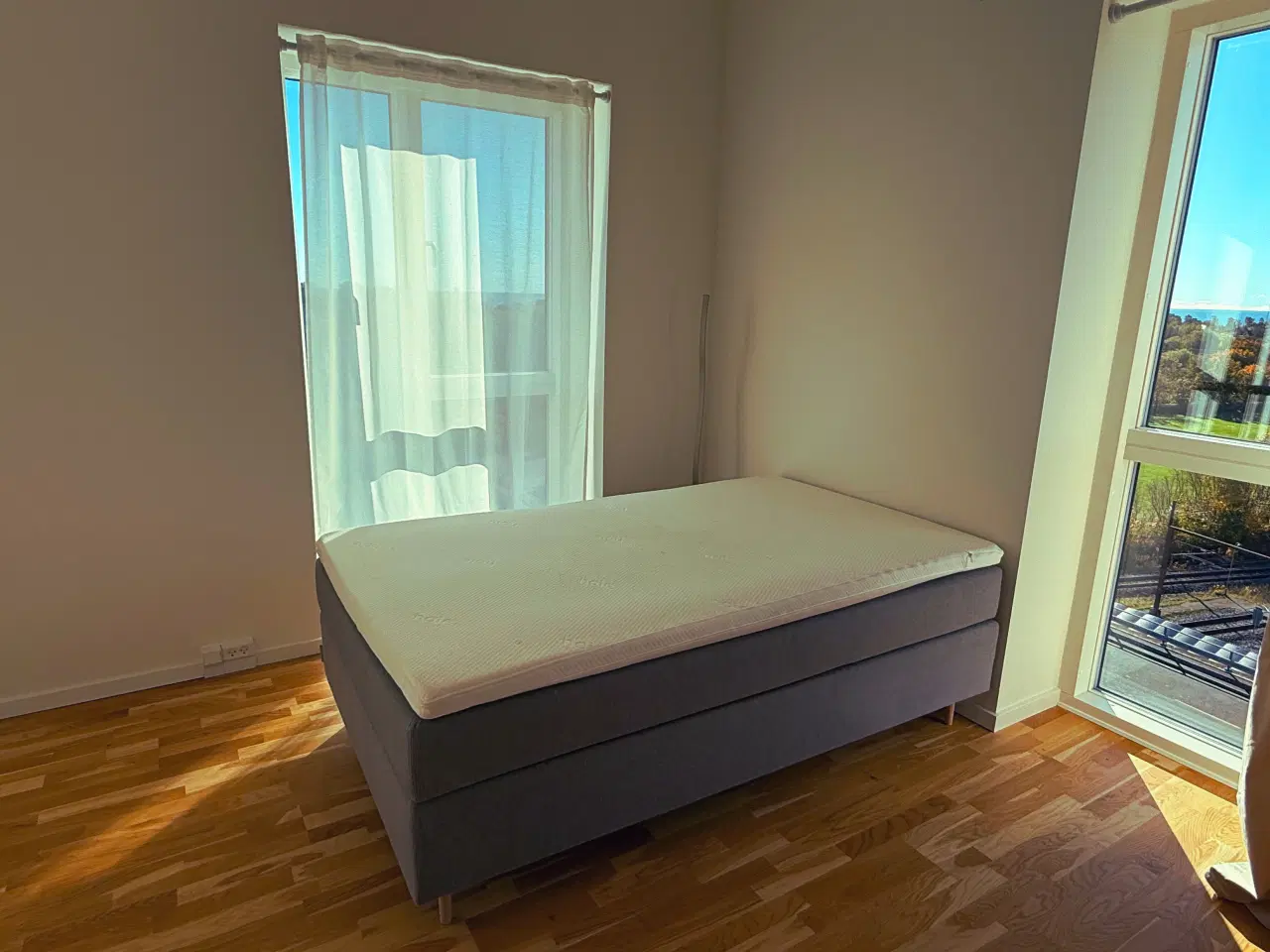 Billede 1 - Kontinentalseng Høie C250 – 120x200 cm, grå