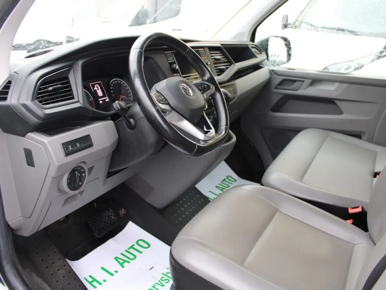 Billede 3 - VW Transporter 2,0 TDi 199 Kassevogn DSG 4Motion kort