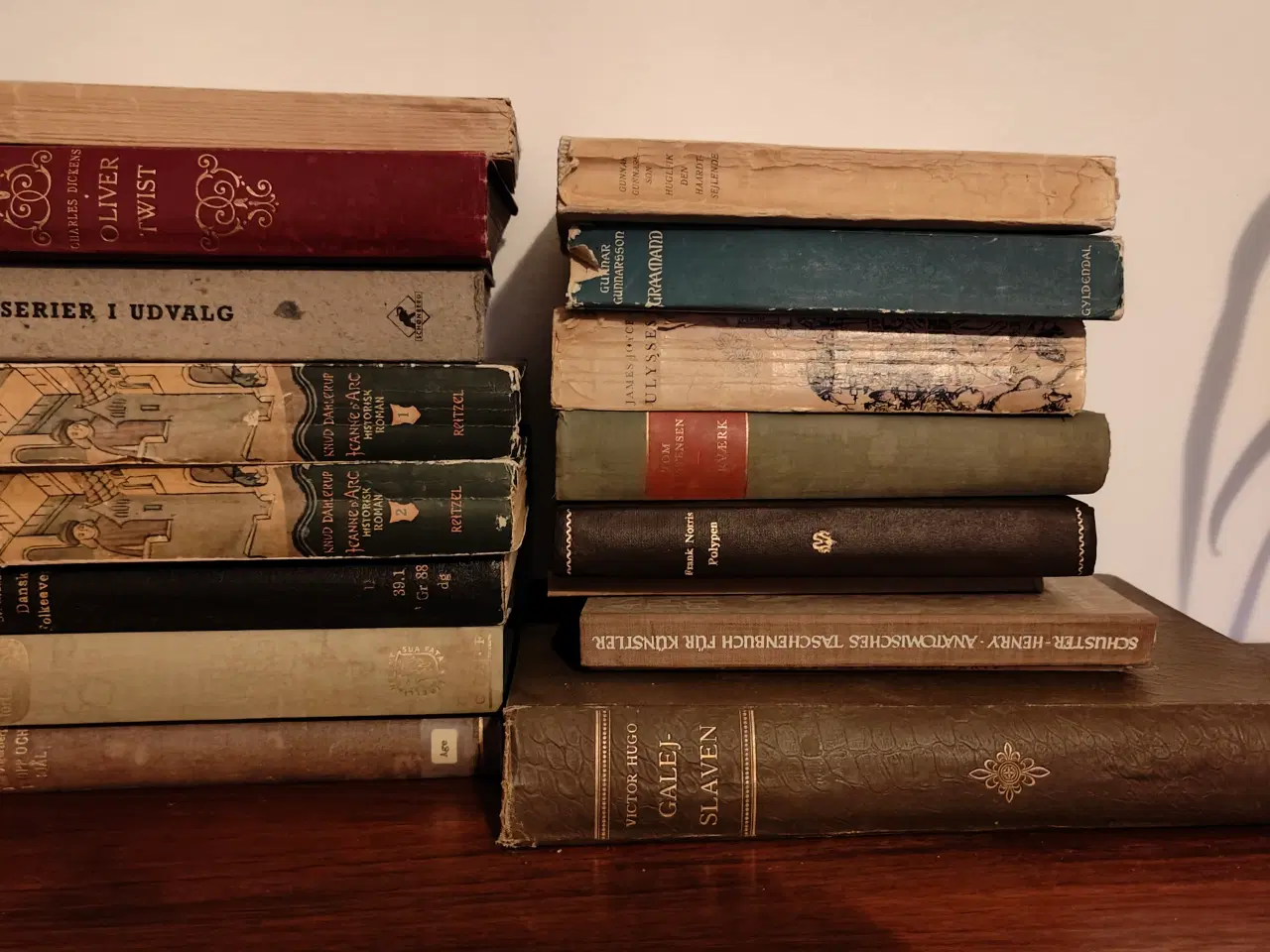 Billede 1 - Samling af antikke bøger 