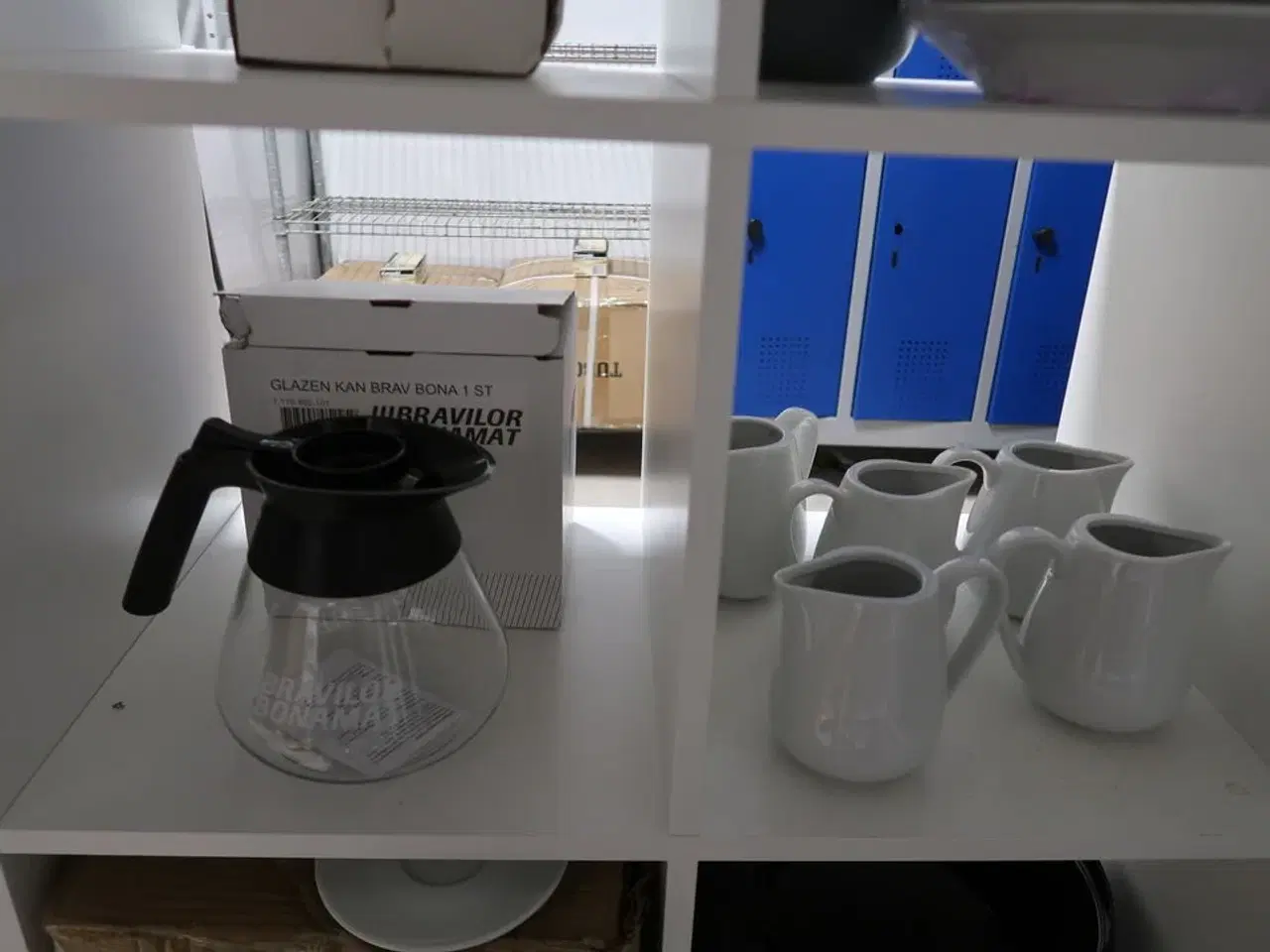 Billede 6 - Parti tallerkner, kopper, kander mm.