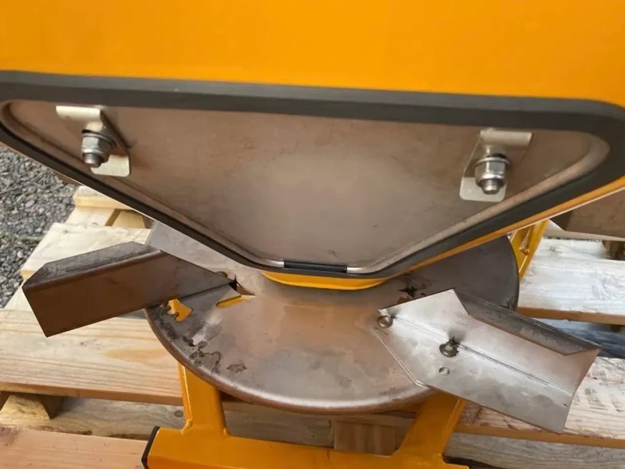 Billede 10 - Bogballe S2 saltspreder – 2021 – næsten ny