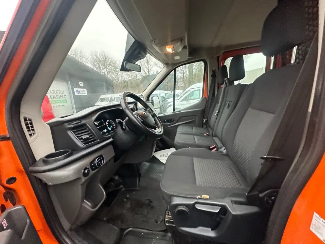 Billede 13 - Ford Transit 470 L4 Chassis 2,0 TDCi 170 Mandskabsvogn m/lad RWD