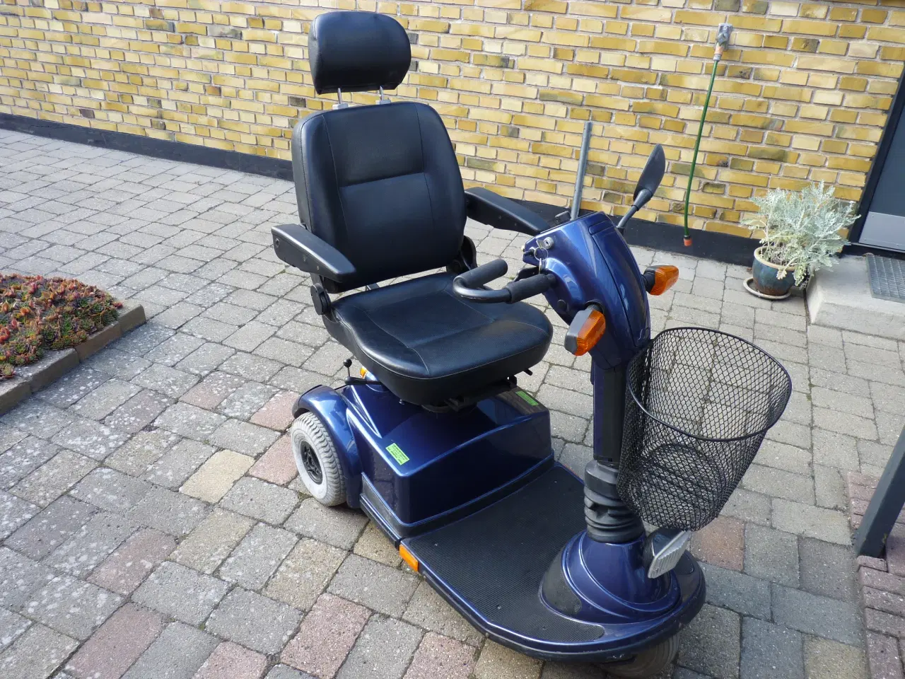 Billede 3 - El Scooter på 3 hjul, velholdt med nye batterier. 