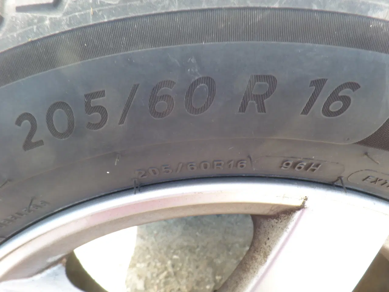 Billede 4 - Michelin helårsdæk på alufælge