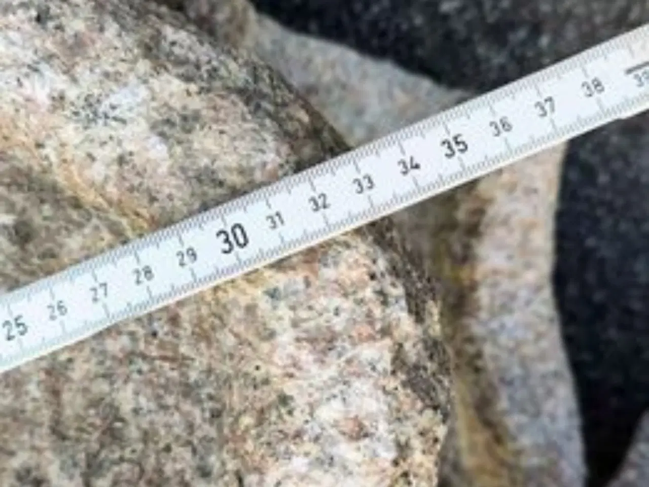 Billede 3 - Vandfalds sten i granit