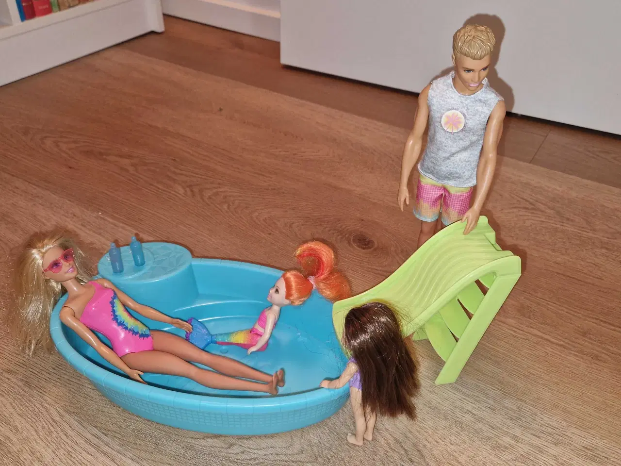 Billede 9 - Forskelligt Barbie 