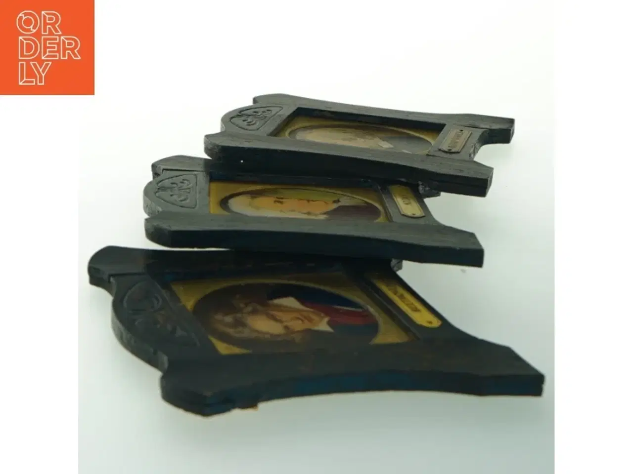 Billede 3 - Tre portræt billeder med rammer (str. 14 x 13 cm. 3 styk)