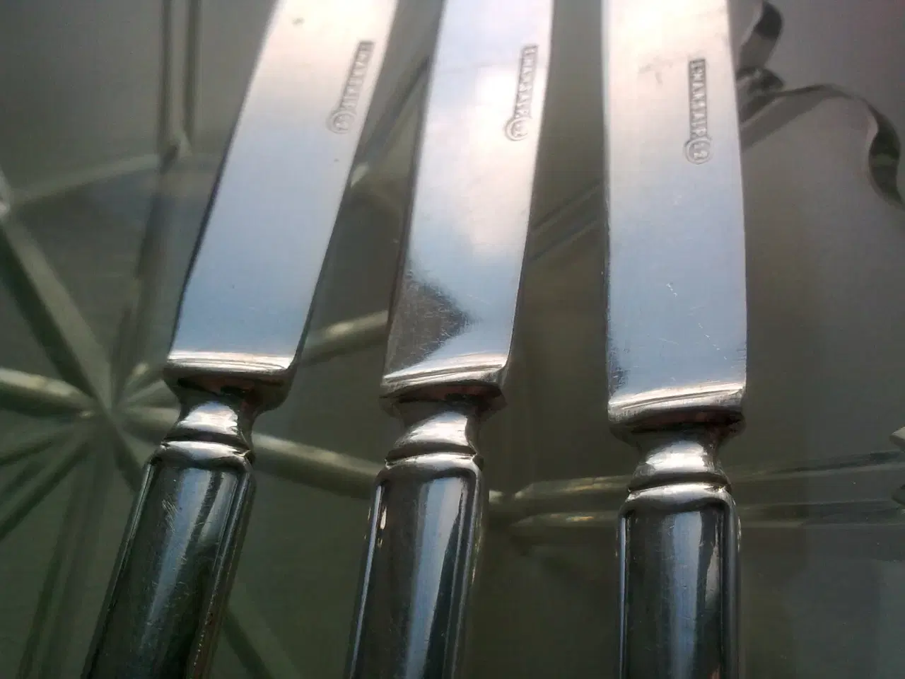 Billede 9 - Glasskål på tre fødder 1924 Fyens glas mønster