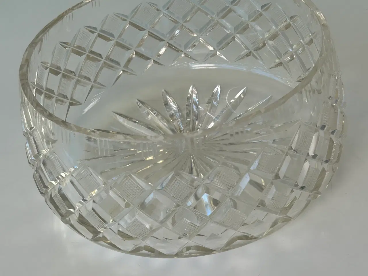 Billede 5 - Elegant slebet krystalskål – 22 cm i diameter