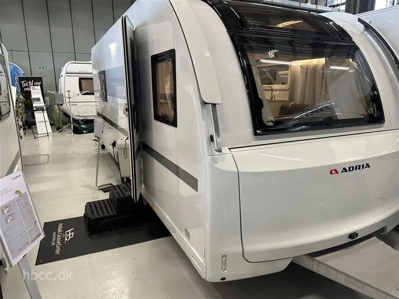 Billede 1 - 2024 - Adria Adora 572 UT Selected Edition   Adria Adora 572 UT Selected Edition (2024) – SPAR 10.000KR