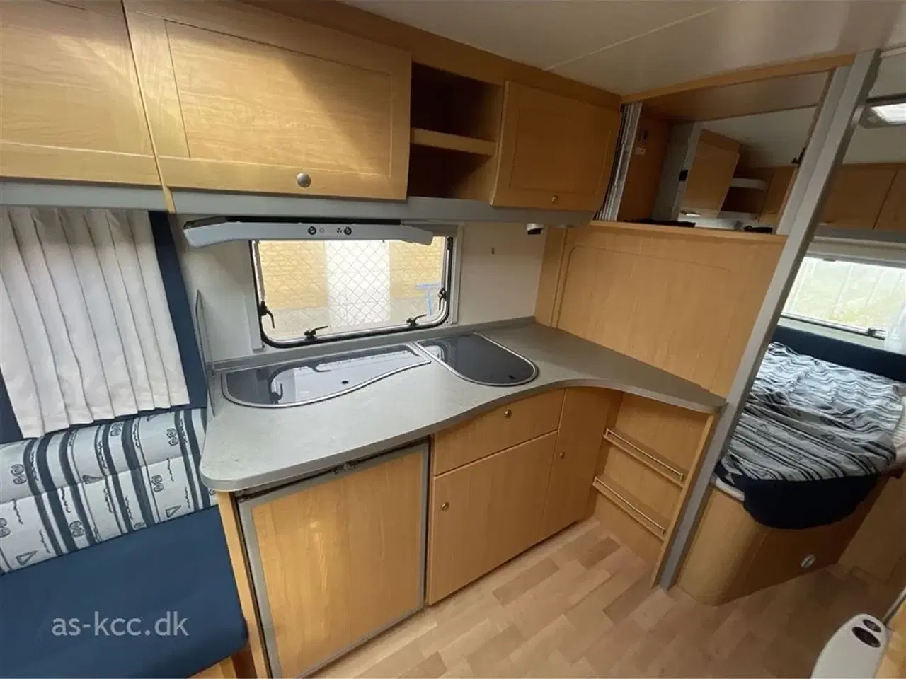 Billede 4 - 2004 - Knaus Azur 500 FU   Knaus Azur 500 FU dobbeltseng